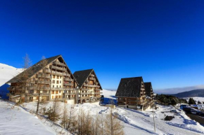 Appartement Hauteurs Super Besse - 4 personnes -Piscine & Garage